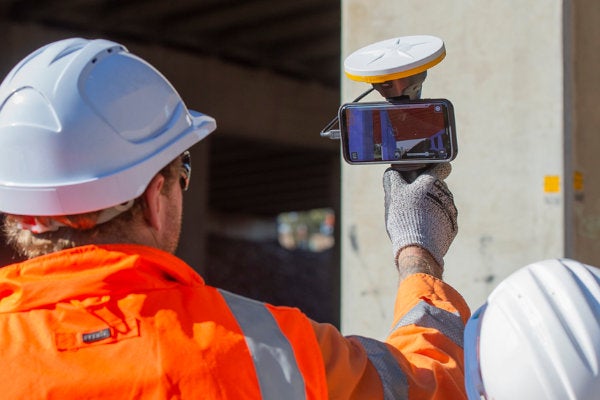 workers using sitevision